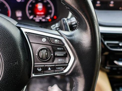 Used 2023 Acura MDX SH-AWD image 16