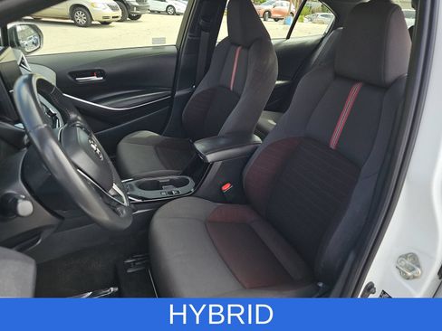 Used 2024 Toyota Corolla SE w/ SE Package FWD image 14
