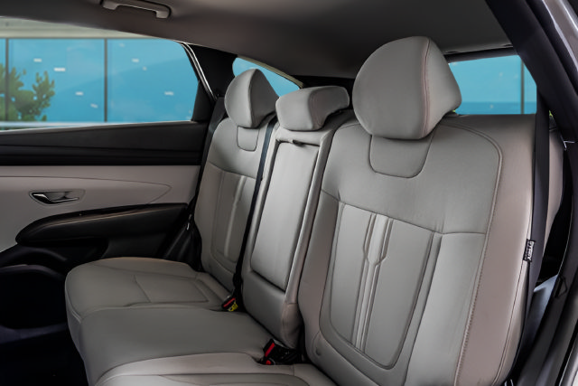 New 2026 Hyundai Tucson SEL FWD image 32
