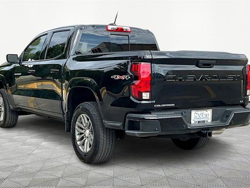 Used 2024 Chevrolet Colorado LT w/ LT Convenience Package II image 13