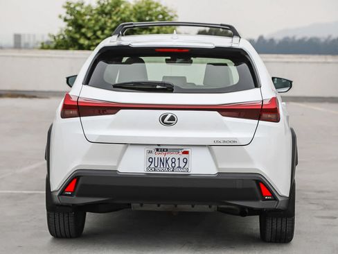 Used 2025 Lexus UX 300h FWD image 6