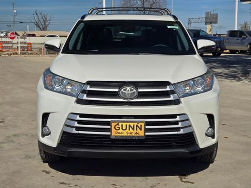 Used 2019 Toyota Highlander XLE image 8