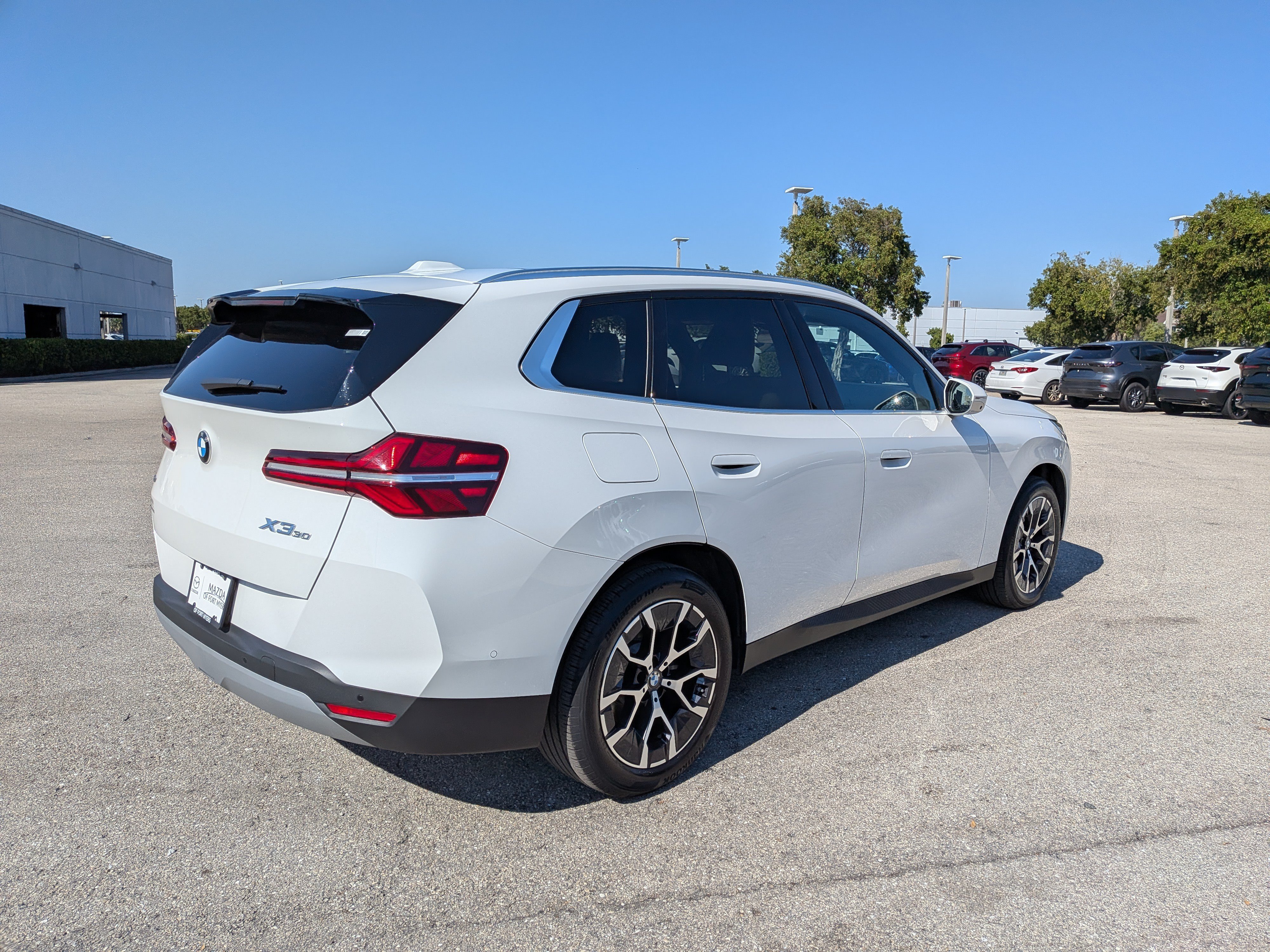 Used 2026 BMW X3 xDrive30i w/ Premium Package AWD/4WD image 4