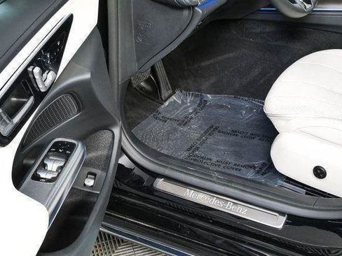 Used 2025 Mercedes-Benz E 350 Sedan image 8