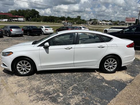 Used 2017 Ford Fusion S FWD image 6
