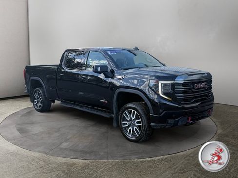 Used 2022 GMC Sierra 1500 AT4 w/ AT4 Premium Package AWD/4WD image 1