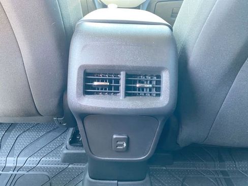 Used 2024 Chevrolet Equinox LS w/ LS Convenience Package FWD image 20