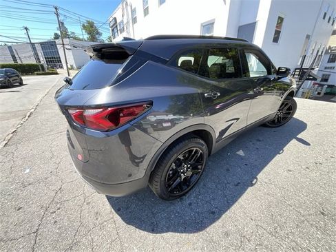 Used 2022 Chevrolet Blazer LT w/ Sound & Technology Package image 4