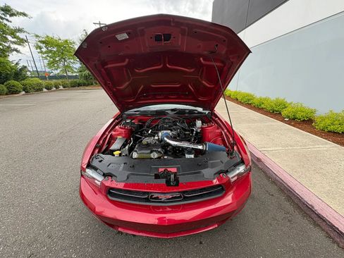 Used 2010 Ford Mustang Coupe RWD image 21