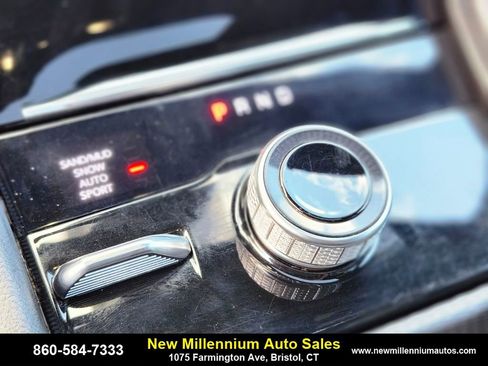 Used 2024 Jeep Grand Cherokee L Limited w/ Luxury Tech Group II image 26