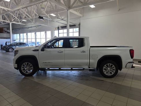 Used 2025 GMC Sierra 1500 Denali w/ Technology Package image 2