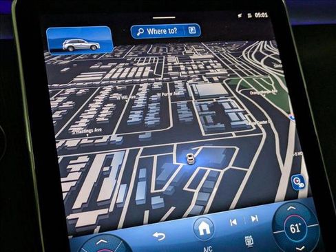 New 2025 Mercedes-Benz GLC 300 image 14