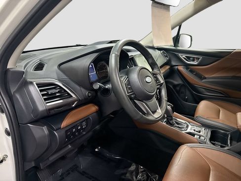 Certified 2023 Subaru Forester Touring AWD/4WD image 5