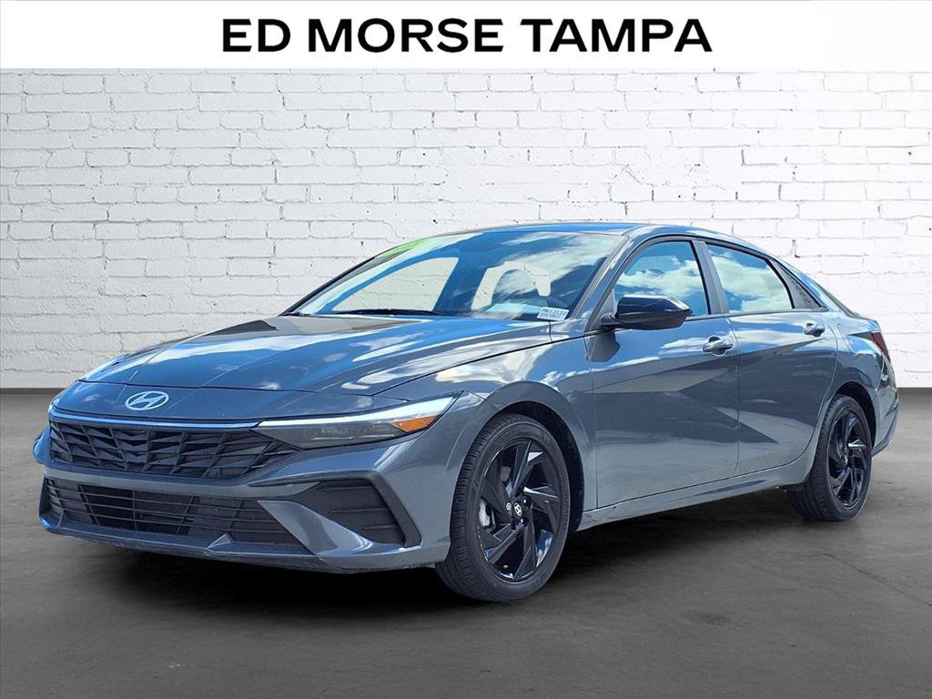 Used 2026 Hyundai Elantra Sport FWD image 1