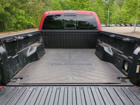 Used 2023 Toyota Tacoma TRD Sport AWD/4WD image 13