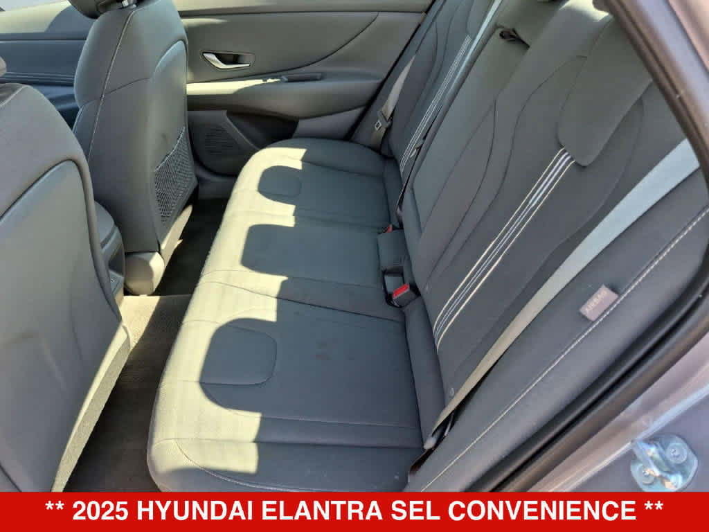 Used 2025 Hyundai Elantra SEL FWD image 19