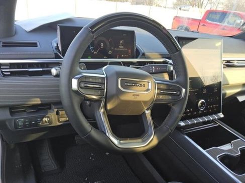 Used 2024 GMC Sierra EV Denali image 11