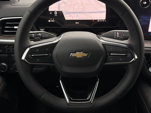 New 2026 Chevrolet Suburban Premier RWD image 12