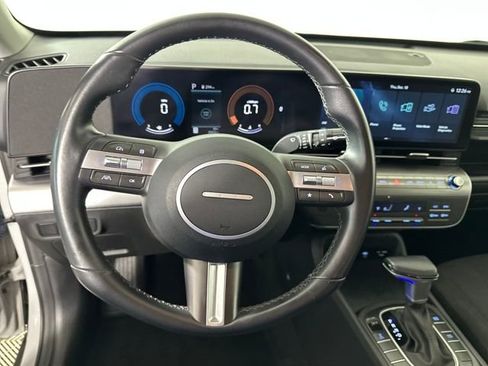 Used 2025 Hyundai Kona SEL image 14