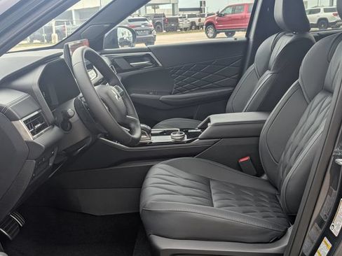 New 2026 Mitsubishi Outlander SEL Black Edition FWD image 12