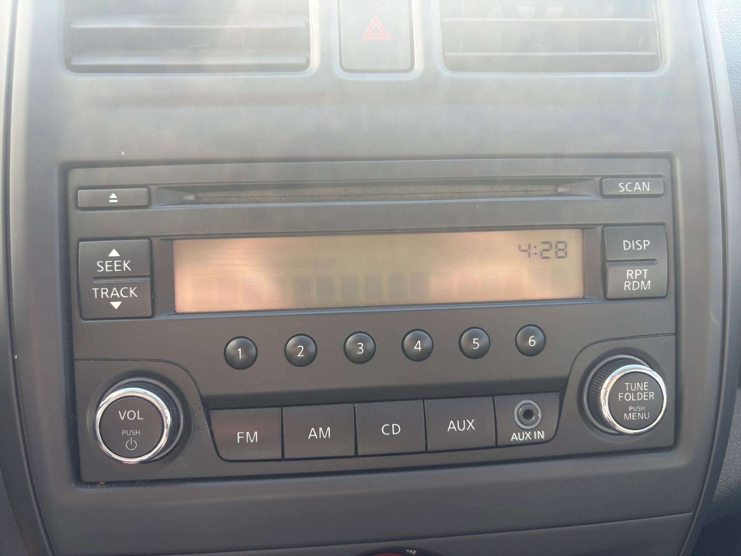 Used 2015 Nissan Versa S Plus FWD image 29