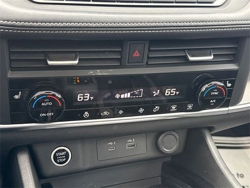 Certified 2023 Nissan Rogue SV w/ SV Premium B Package image 25