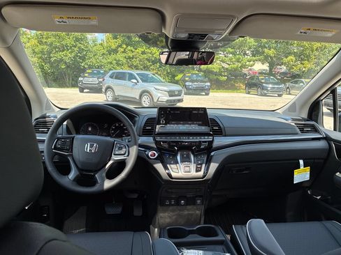 New 2026 Honda Odyssey Elite image 18