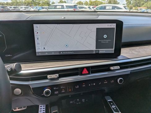 Certified 2026 Kia Sorento SX AWD/4WD image 25