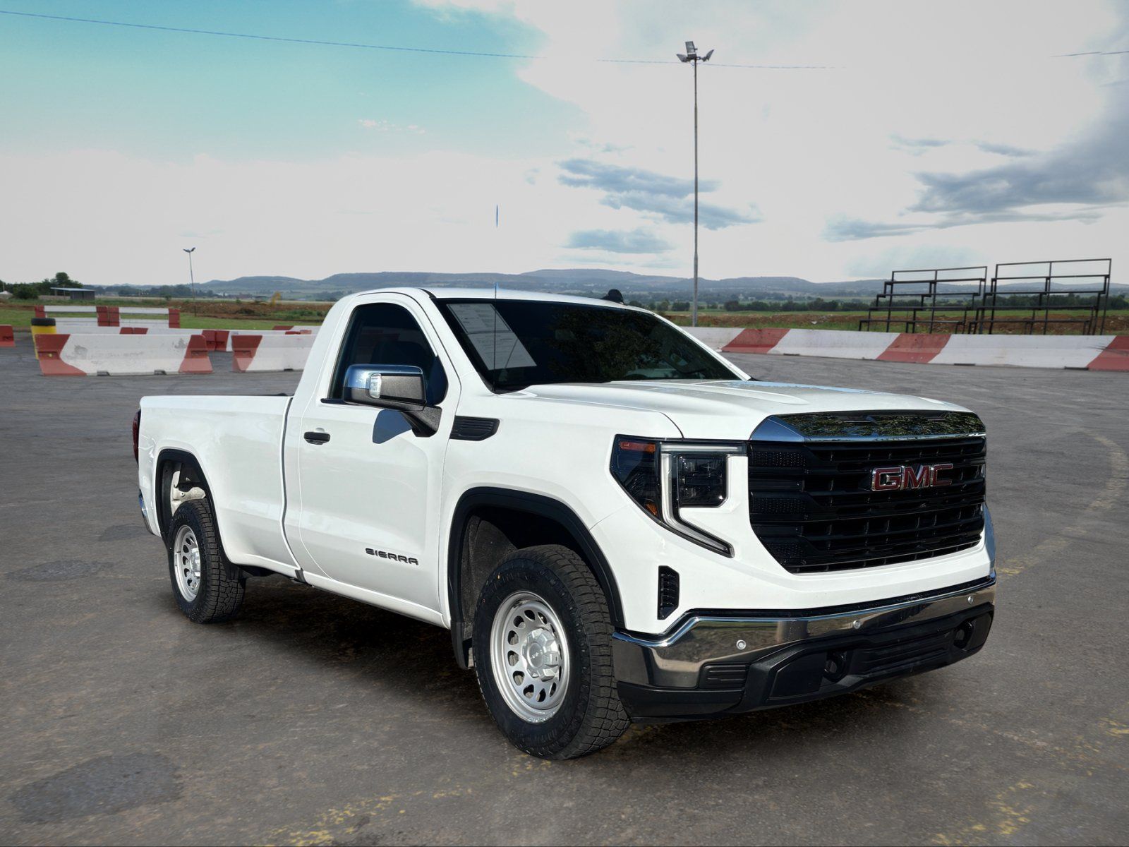 Used 2025 GMC Sierra 1500 Pro w/ Pro Value Package RWD image 2