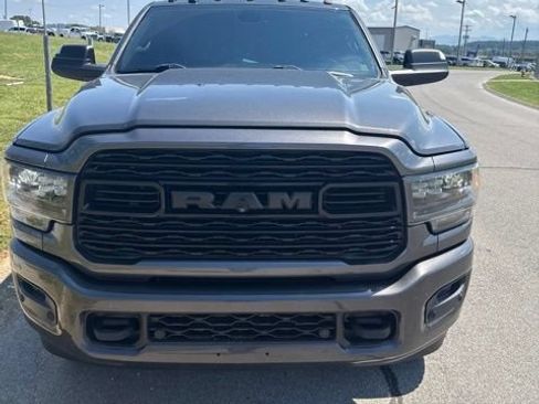Used 2022 RAM 3500 Limited w/ Night Edition AWD/4WD image 7