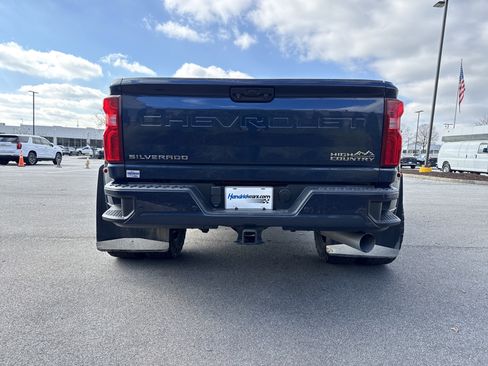 Used 2022 Chevrolet Silverado 3500 High Country w/ LPO, Hitch Package image 9