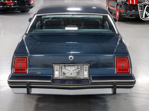 Used 1987 Pontiac Grand Prix LE image 27