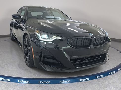 Used 2025 BMW 230i Coupe w/ M Sport Package image 4