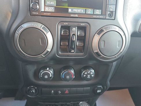 Used 2015 Jeep Wrangler Unlimited Sport w/ Quick Order Package 24S image 25