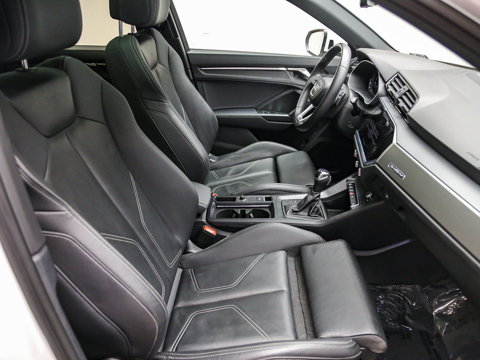 Certified 2023 Audi Q3 2.0T Premium w/ Black Optic Sport Package AWD/4WD image 17