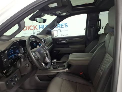 Used 2024 Chevrolet Silverado 1500 ZR2 w/ Technology Package AWD/4WD image 13