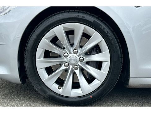 Used 2018 Tesla Model S 75D image 42