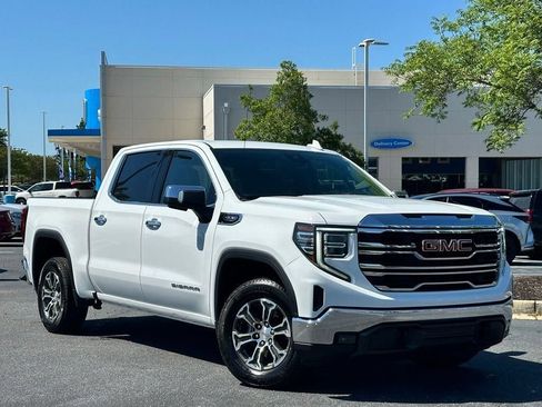 Used 2025 GMC Sierra 1500 SLT RWD image 24