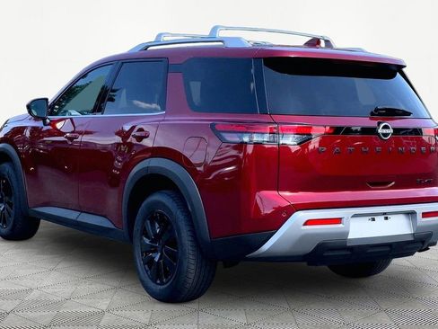 Used 2023 Nissan Pathfinder SL w/ Lighting Package (N92) AWD/4WD image 4
