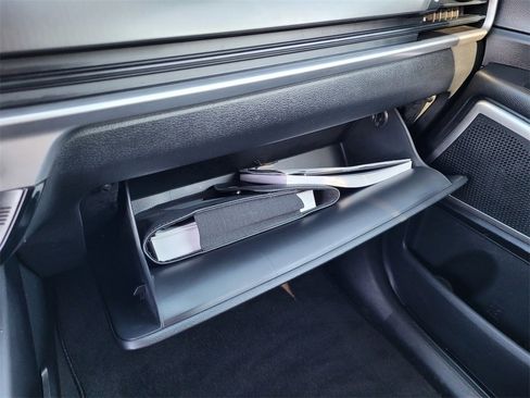 Used 2024 Kia Telluride LX image 20