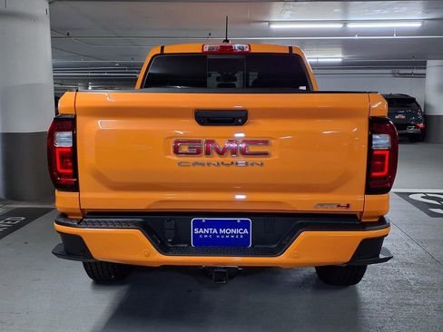New 2026 GMC Canyon AT4 AWD/4WD image 9