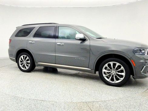 Used 2022 Dodge Durango Citadel image 3