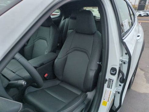 New 2026 Lexus UX 300h FWD image 11