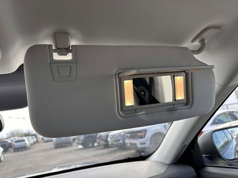 Used 2025 Ford Explorer Active w/ Active Comfort Package image 30