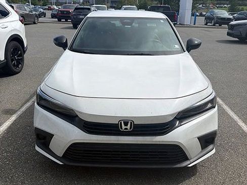 Used 2024 Honda Civic Sport image 1