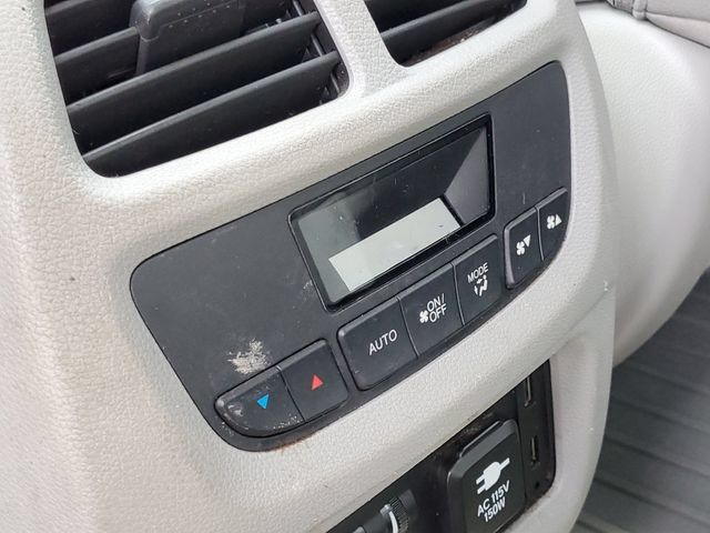 Used 2016 Honda Pilot Touring image 33
