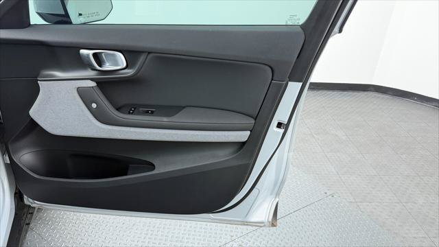 Used 2022 Polestar Polestar 2 w/ Plus Package AWD/4WD image 22