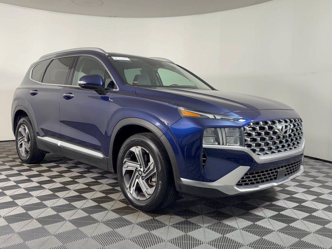 Used 2023 Hyundai Santa Fe SEL w/ Premium Package FWD image 7