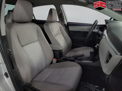 Used 2016 Toyota Corolla LE FWD image 14