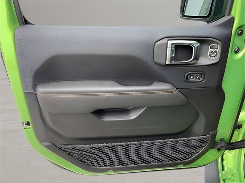 New 2025 Jeep Wrangler Rubicon 392 image 39